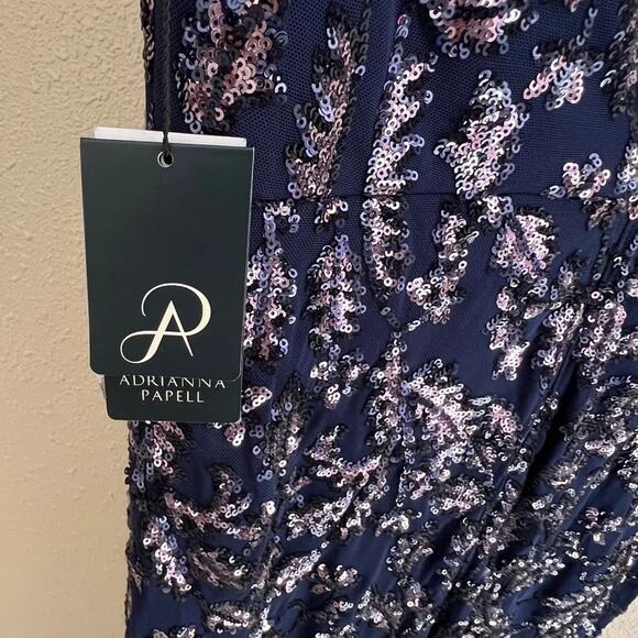Stunning Adrianna Papell long sequined gown SIZE 8 - NEW TASTFUL FLASH & SEQUINS - Picture 6 of 8